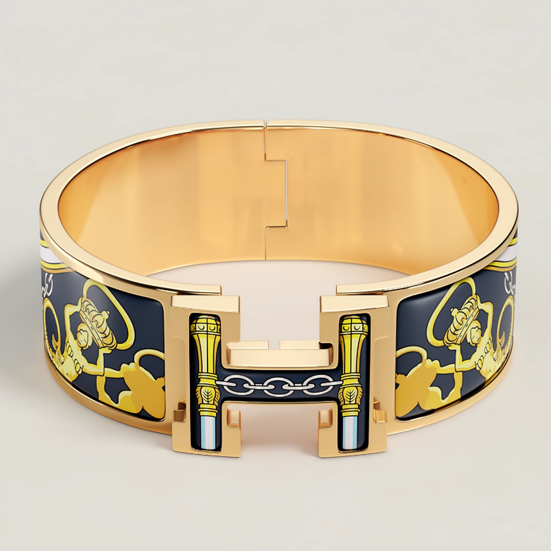 Helena Camilla Bangle