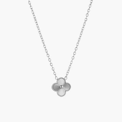 Plain Clover Necklace